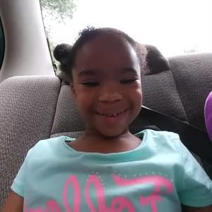 Meet your Posher, Selma